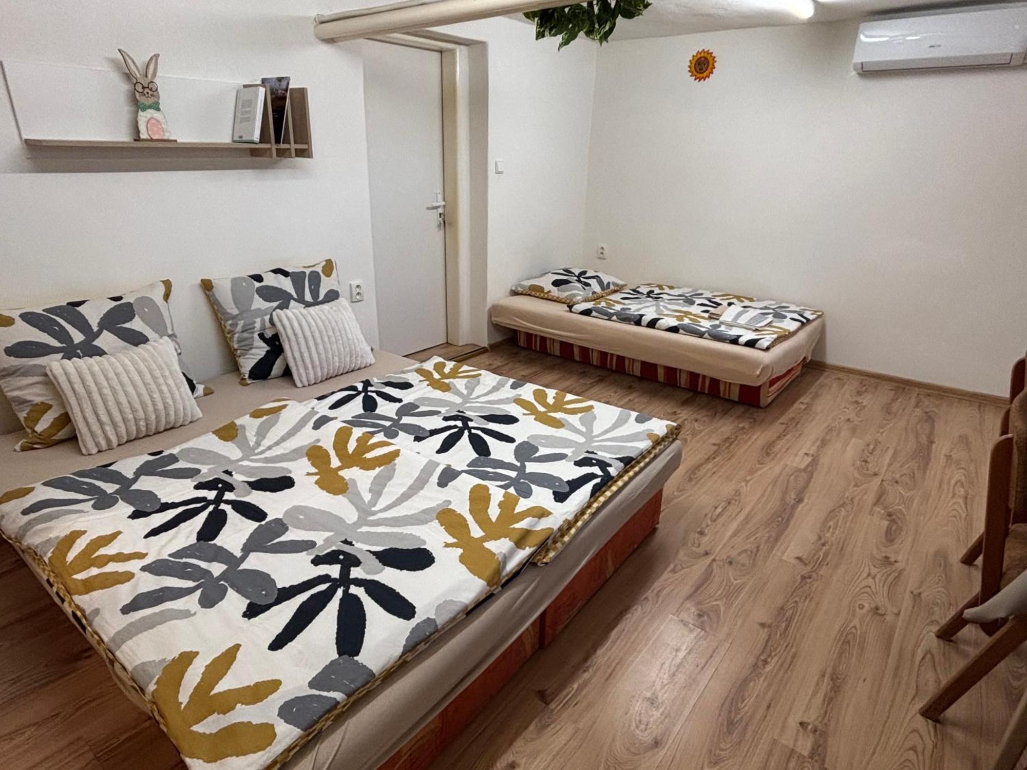 Apartmanovy Dom Grand Štúrovo Eksteriør billede
