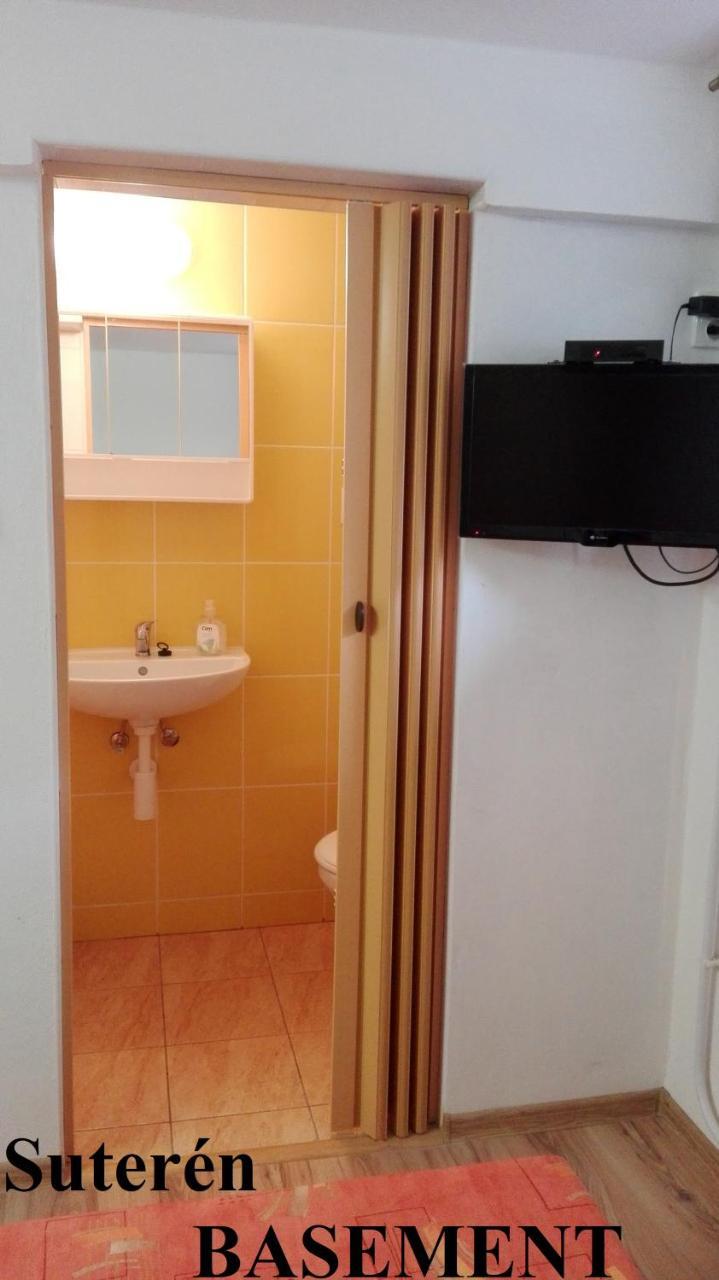 Apartmanovy Dom Grand Štúrovo Eksteriør billede