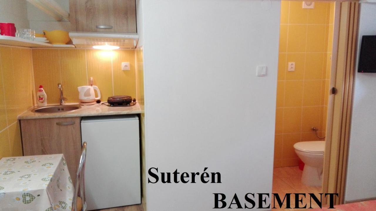 Apartmanovy Dom Grand Štúrovo Eksteriør billede